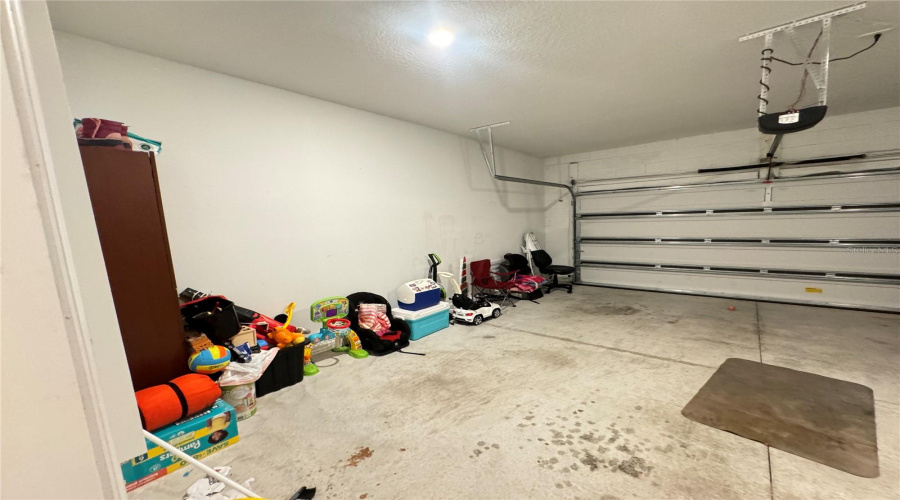 KISSIMMEE, Florida 34746, 4 Bedrooms Bedrooms, ,3 BathroomsBathrooms,Residential,For Sale,BRENTWOOD,0,MFRO6298812