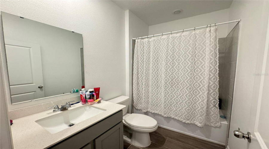 KISSIMMEE, Florida 34746, 4 Bedrooms Bedrooms, ,3 BathroomsBathrooms,Residential,For Sale,BRENTWOOD,0,MFRO6298812