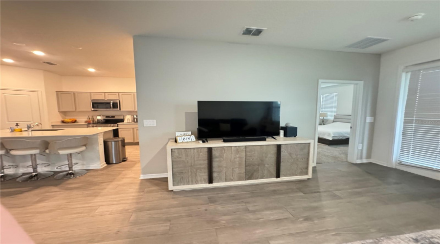 KISSIMMEE, Florida 34746, 4 Bedrooms Bedrooms, ,3 BathroomsBathrooms,Residential,For Sale,BRENTWOOD,0,MFRO6298812