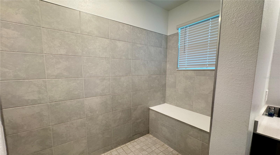 KISSIMMEE, Florida 34746, 4 Bedrooms Bedrooms, ,3 BathroomsBathrooms,Residential,For Sale,BRENTWOOD,0,MFRO6298812