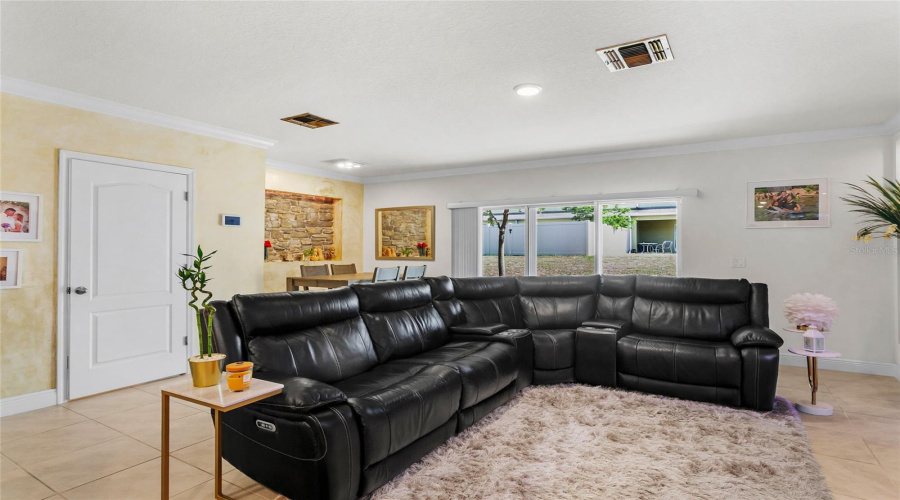 KISSIMMEE, Florida 34747, 3 Bedrooms Bedrooms, ,2 BathroomsBathrooms,Residential,For Sale,CARLOTTA,0,MFRS5124794