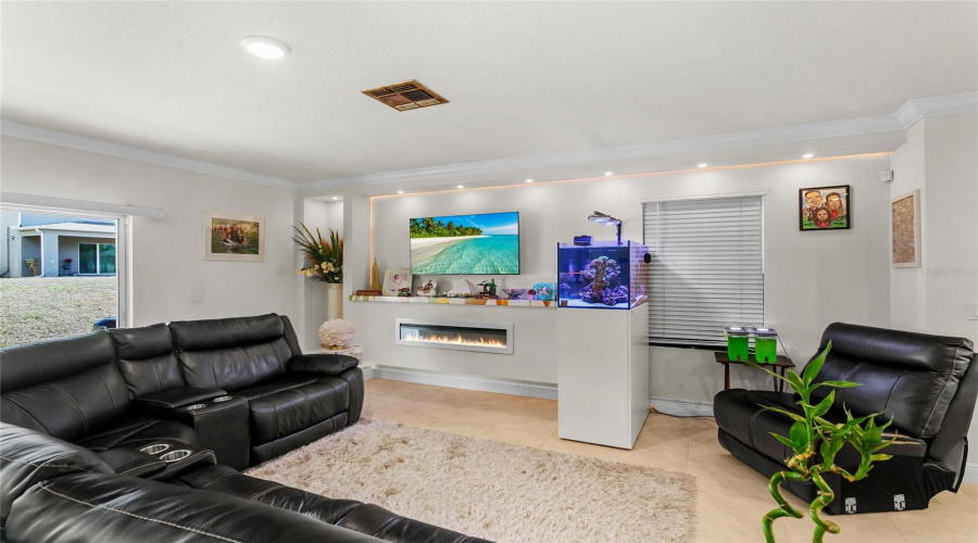 KISSIMMEE, Florida 34747, 3 Bedrooms Bedrooms, ,2 BathroomsBathrooms,Residential,For Sale,CARLOTTA,0,MFRS5124794