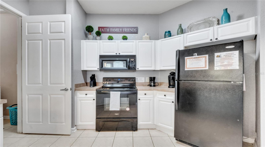 DAVENPORT, Florida 33896, 4 Bedrooms Bedrooms, ,2 BathroomsBathrooms,Residential,For Sale,TERRACE RIDGE,0,MFRO6299250