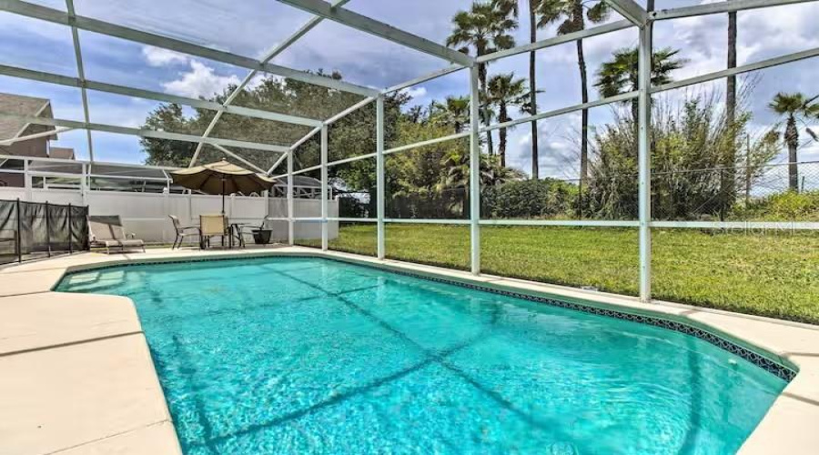 DAVENPORT, Florida 33897, 4 Bedrooms Bedrooms, ,3 BathroomsBathrooms,Residential,For Sale,BLOOMINGDALE DR,0,MFRO6299251