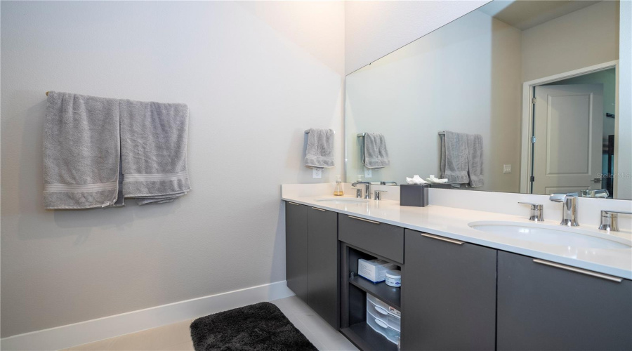 REUNION, Florida 34747, 5 Bedrooms Bedrooms, ,4 BathroomsBathrooms,Residential,For Sale,SANDY RIDGE,0,MFRO6297178