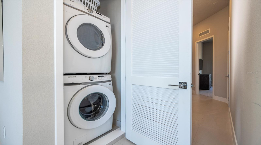REUNION, Florida 34747, 5 Bedrooms Bedrooms, ,4 BathroomsBathrooms,Residential,For Sale,SANDY RIDGE,0,MFRO6297178