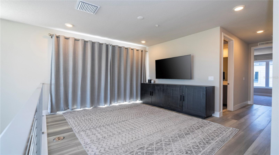 REUNION, Florida 34747, 5 Bedrooms Bedrooms, ,4 BathroomsBathrooms,Residential,For Sale,SANDY RIDGE,0,MFRO6297178