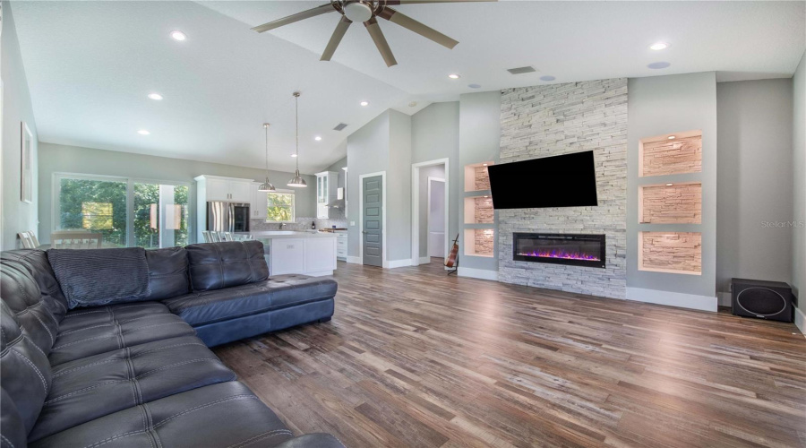 DAVENPORT, Florida 33896, 3 Bedrooms Bedrooms, ,2 BathroomsBathrooms,Residential,For Sale,OLD LAKE WILSON,0,MFRP4934436