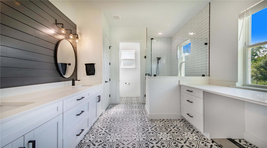 DAVENPORT, Florida 33896, 3 Bedrooms Bedrooms, ,2 BathroomsBathrooms,Residential,For Sale,OLD LAKE WILSON,0,MFRP4934436