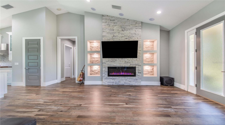 DAVENPORT, Florida 33896, 3 Bedrooms Bedrooms, ,2 BathroomsBathrooms,Residential,For Sale,OLD LAKE WILSON,0,MFRP4934436