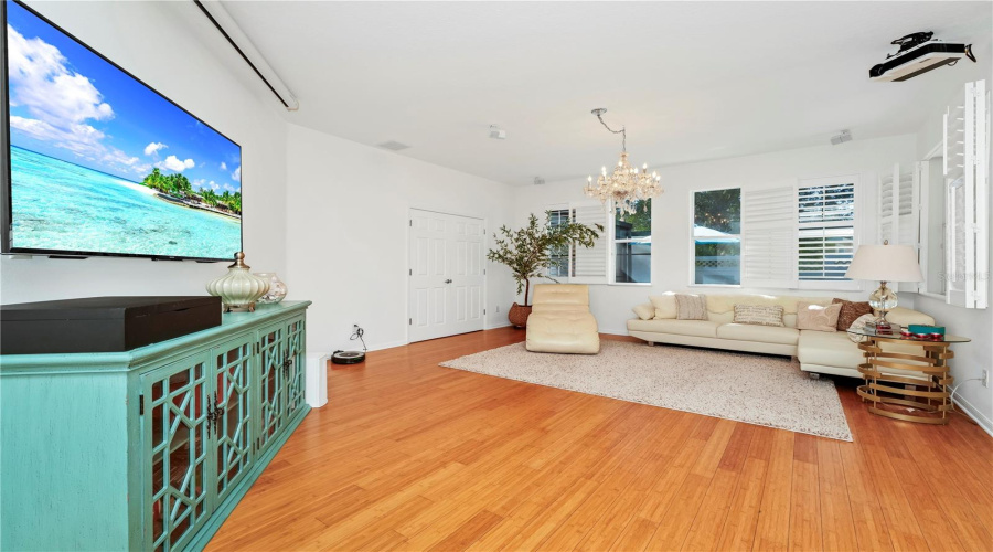 ORLANDO, Florida 32836, 3 Bedrooms Bedrooms, ,2 BathroomsBathrooms,Residential,For Sale,FITZGERALD BUTLER,0,MFRO6299392