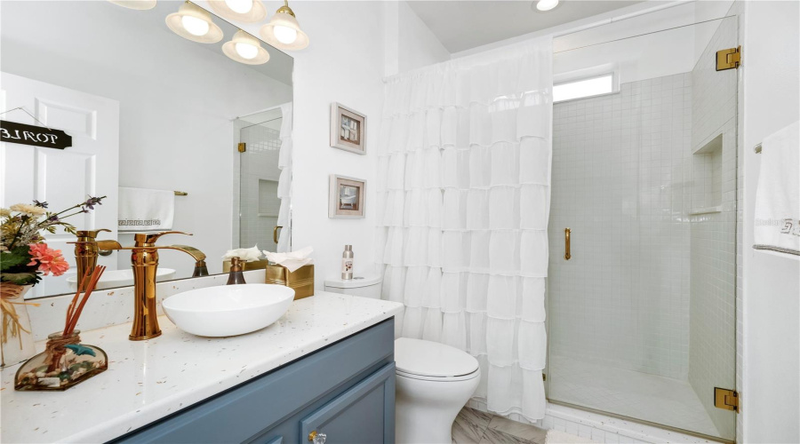 ORLANDO, Florida 32836, 3 Bedrooms Bedrooms, ,2 BathroomsBathrooms,Residential,For Sale,FITZGERALD BUTLER,0,MFRO6299392