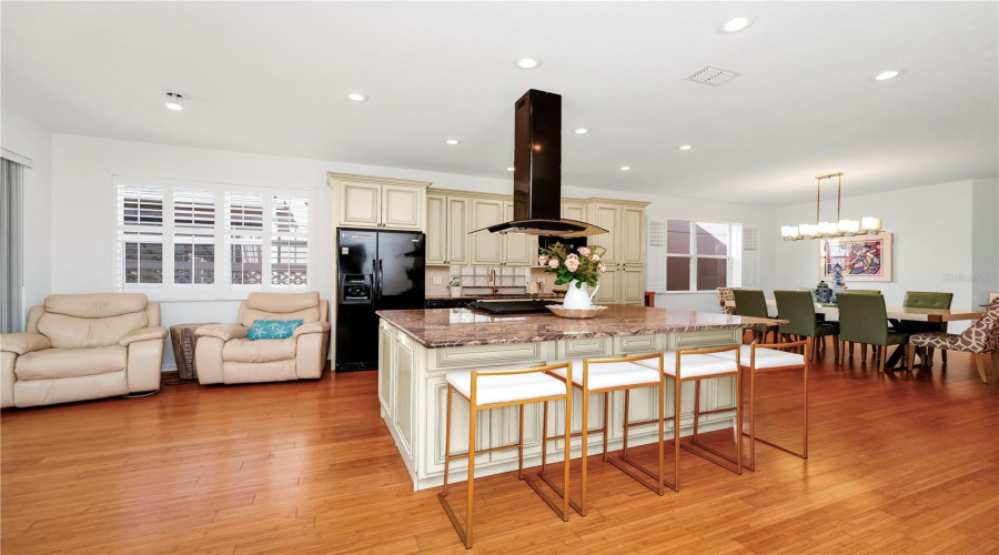 ORLANDO, Florida 32836, 3 Bedrooms Bedrooms, ,2 BathroomsBathrooms,Residential,For Sale,FITZGERALD BUTLER,0,MFRO6299392