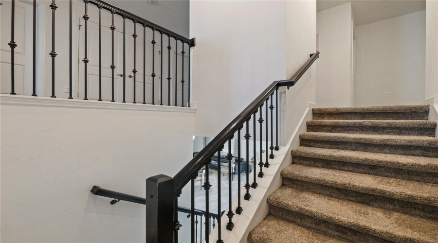 DAVENPORT, Florida 33896, 8 Bedrooms Bedrooms, ,5 BathroomsBathrooms,Residential,For Sale,SOMMERSET HILLS,0,MFRO6299364