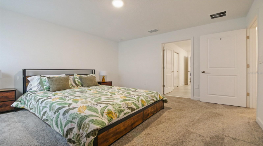 DAVENPORT, Florida 33896, 8 Bedrooms Bedrooms, ,5 BathroomsBathrooms,Residential,For Sale,SOMMERSET HILLS,0,MFRO6299364