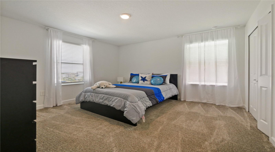 DAVENPORT, Florida 33896, 8 Bedrooms Bedrooms, ,5 BathroomsBathrooms,Residential,For Sale,SOMMERSET HILLS,0,MFRO6299364