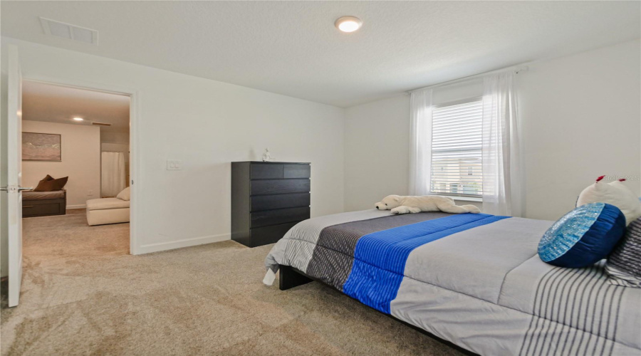 DAVENPORT, Florida 33896, 8 Bedrooms Bedrooms, ,5 BathroomsBathrooms,Residential,For Sale,SOMMERSET HILLS,0,MFRO6299364