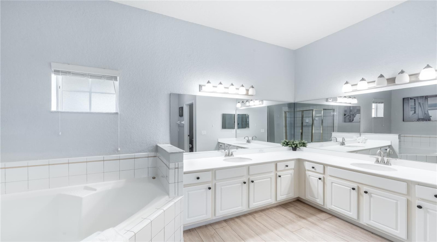 DAVENPORT, Florida 33897, 3 Bedrooms Bedrooms, ,2 BathroomsBathrooms,Residential,For Sale,NEW PROVIDENCE,0,MFRO6296579