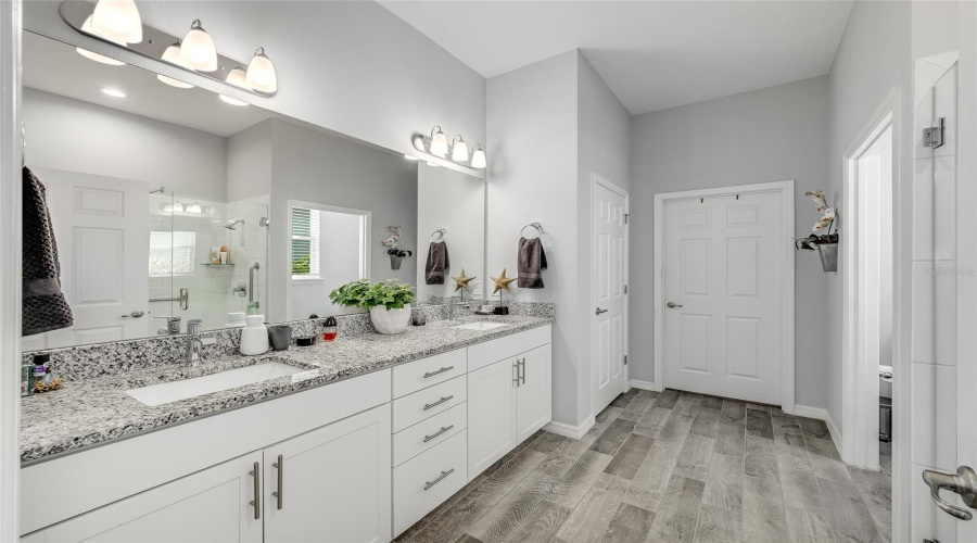 KISSIMMEE, Florida 34747, 2 Bedrooms Bedrooms, ,2 BathroomsBathrooms,Residential,For Sale,HANSON BAY,0,MFRS5124926