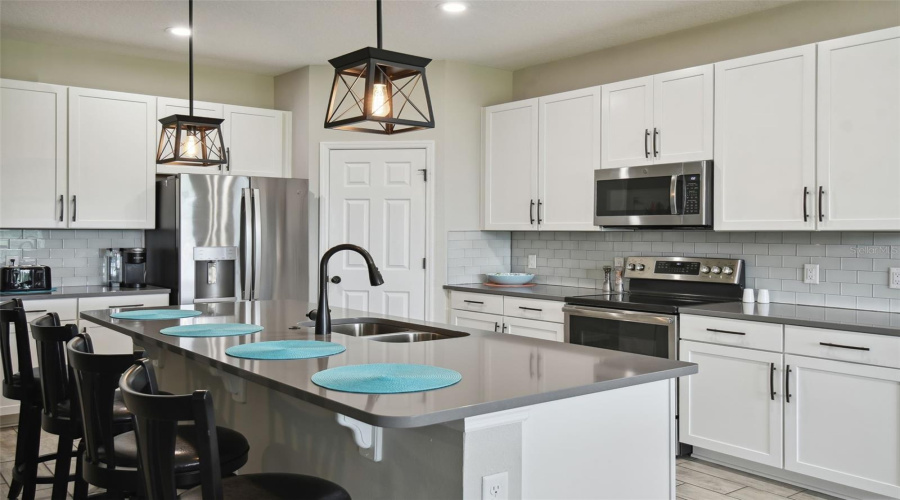 STAINLESS STEEL APPLIANCES