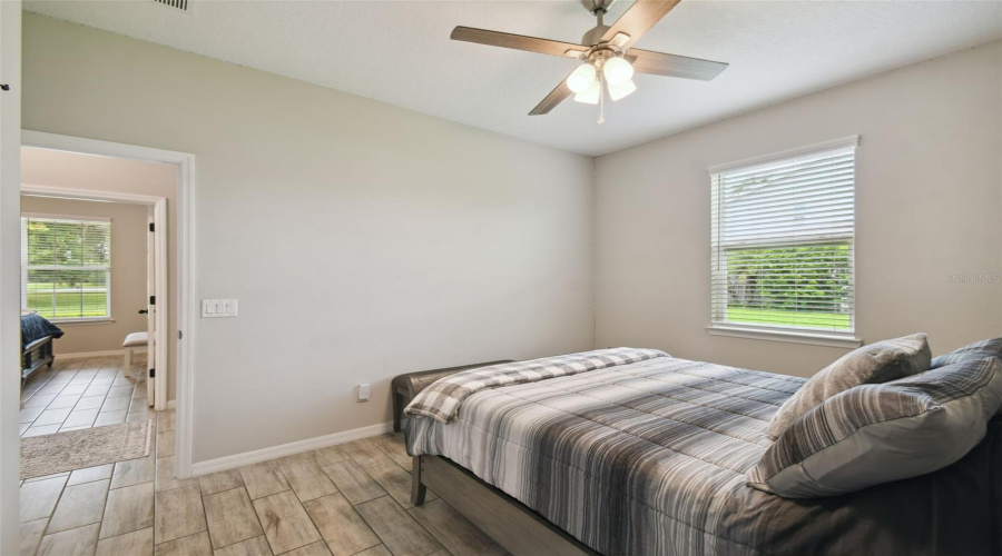 CEILING FAN