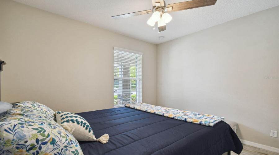 CEILING FAN