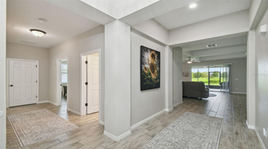 FOYER
