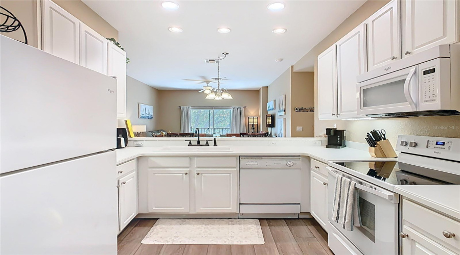 DAVENPORT, Florida 33897, 3 Bedrooms Bedrooms, ,2 BathroomsBathrooms,Residential,For Sale,LUCAYA,MFRS5124893