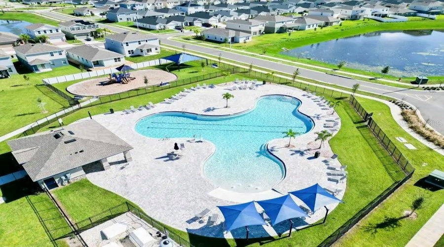 Davenport, Florida 33837, 3 Bedrooms Bedrooms, ,2 Bathroomsbathrooms,Residential,For Sale,Tulip,Mfro6299824