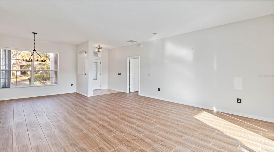 Kissimmee, Florida 34746, 3 Bedrooms Bedrooms, ,2 Bathroomsbathrooms,Residential,For Sale,Northwoods,Mfrs5116310