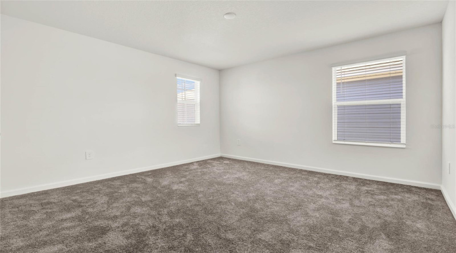 Davenport, Florida 33837, 5 Bedrooms Bedrooms, ,2 Bathroomsbathrooms,Residential,For Sale,Aquifer,Mfrg5095468