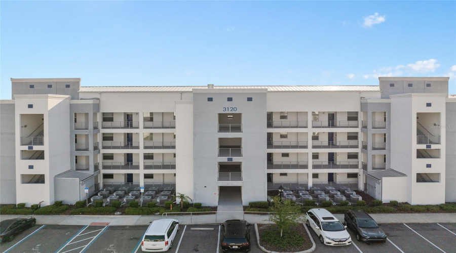 KISSIMMEE, Florida 34746, 2 Bedrooms Bedrooms, ,2 BathroomsBathrooms,Residential,For Sale,PARADOX,0,MFRA4648781