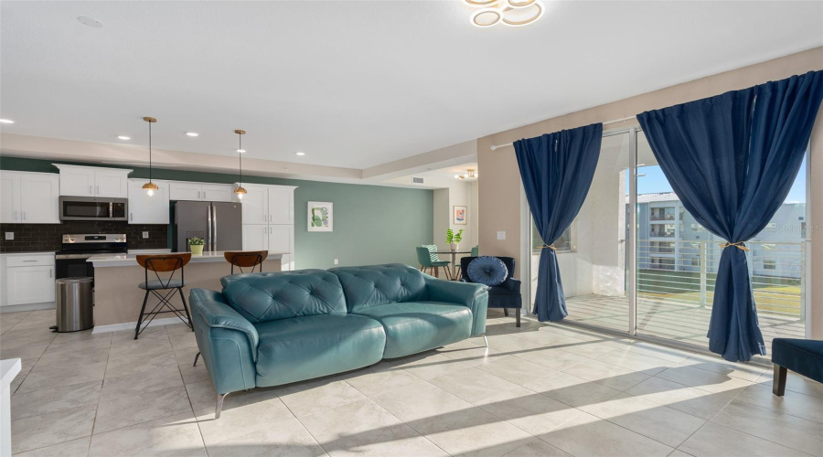 KISSIMMEE, Florida 34746, 2 Bedrooms Bedrooms, ,2 BathroomsBathrooms,Residential,For Sale,PARADOX,0,MFRA4648781
