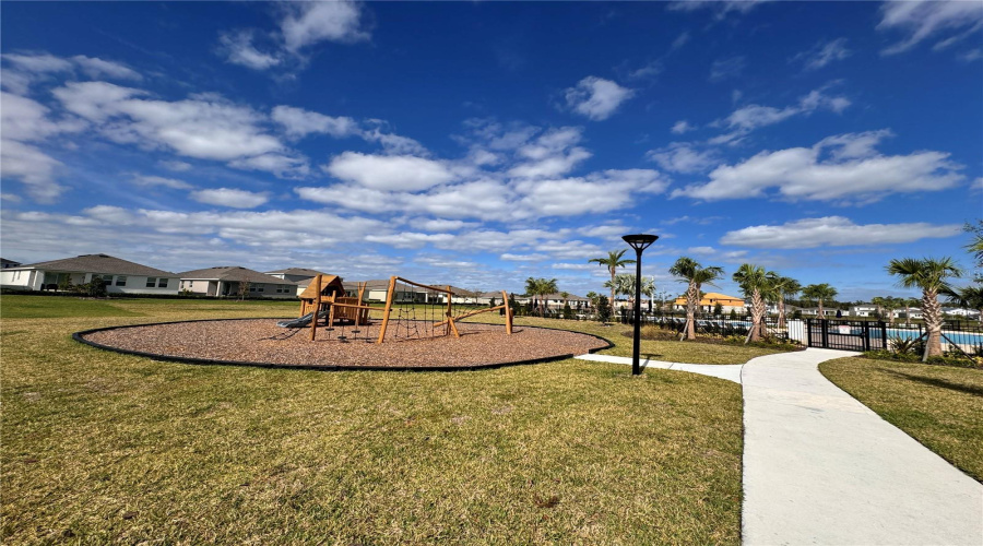 Kissimmee, Florida 34746, 3 Bedrooms Bedrooms, ,2 Bathroomsbathrooms,Residential,For Sale,Pebbles Throw,Mfro6299836