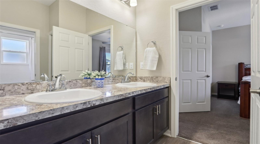 DAVENPORT, Florida 33837, 4 Bedrooms Bedrooms, ,2 BathroomsBathrooms,Residential,For Sale,CASCADE,MFRO6299555