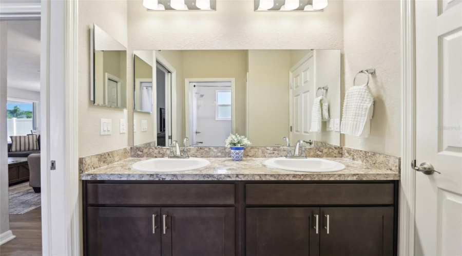 DAVENPORT, Florida 33837, 4 Bedrooms Bedrooms, ,2 BathroomsBathrooms,Residential,For Sale,CASCADE,MFRO6299555