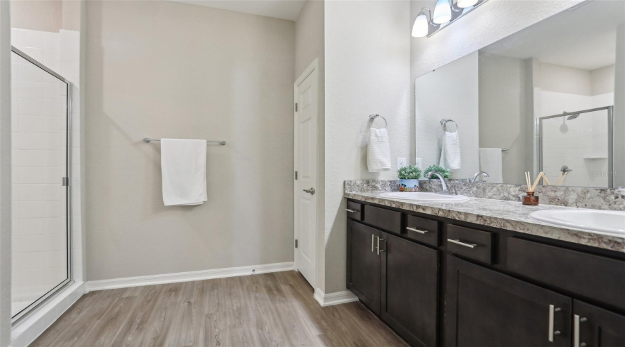 DAVENPORT, Florida 33837, 4 Bedrooms Bedrooms, ,2 BathroomsBathrooms,Residential,For Sale,CASCADE,MFRO6299555