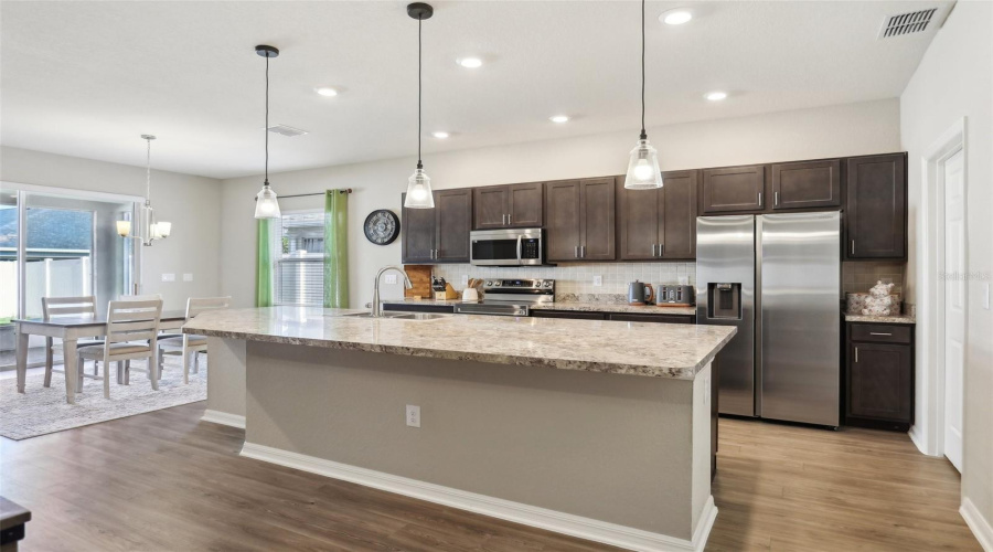 DAVENPORT, Florida 33837, 4 Bedrooms Bedrooms, ,2 BathroomsBathrooms,Residential,For Sale,CASCADE,MFRO6299555
