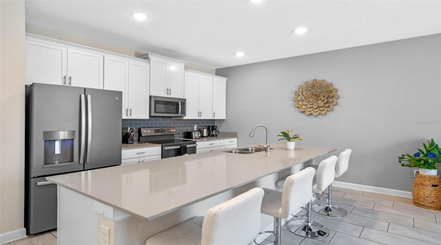 DAVENPORT, Florida 33896, 4 Bedrooms Bedrooms, ,3 BathroomsBathrooms,Residential,For Sale,PEBBLE BEACH,0,MFRS5124974