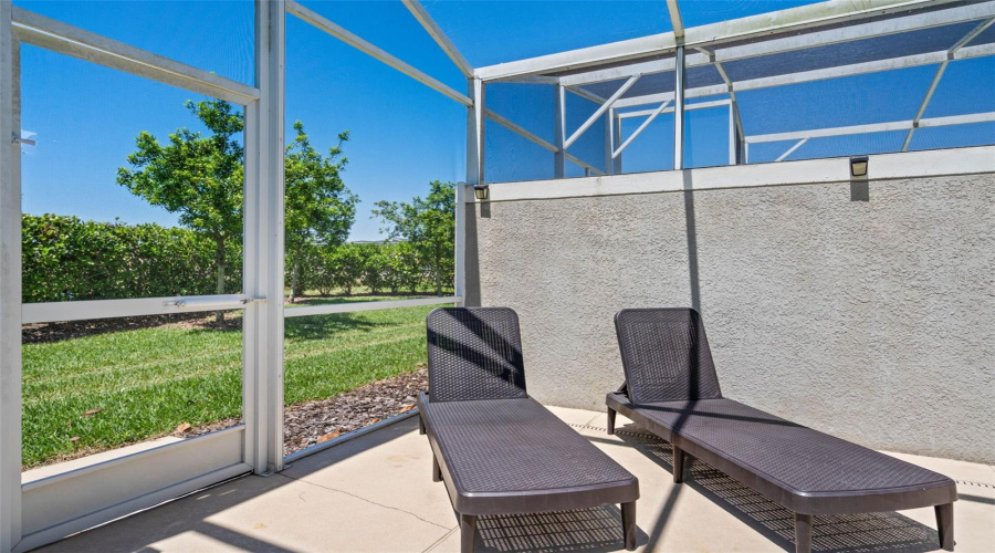 DAVENPORT, Florida 33896, 4 Bedrooms Bedrooms, ,3 BathroomsBathrooms,Residential,For Sale,PEBBLE BEACH,0,MFRS5124974