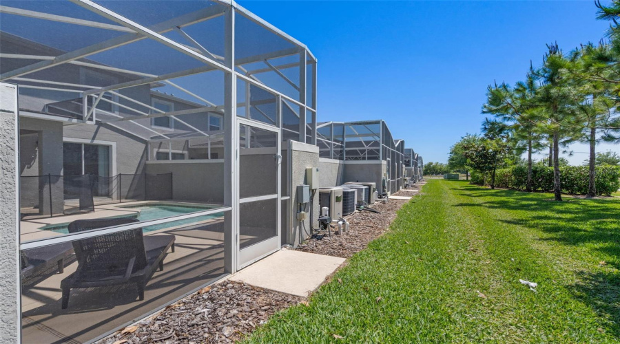 DAVENPORT, Florida 33896, 4 Bedrooms Bedrooms, ,3 BathroomsBathrooms,Residential,For Sale,PEBBLE BEACH,0,MFRS5124974