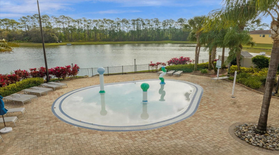 Kissimmee, Florida 34747, 4 Bedrooms Bedrooms, ,3 Bathroomsbathrooms,Residential,For Sale,Coco Palm,Mfro6296715