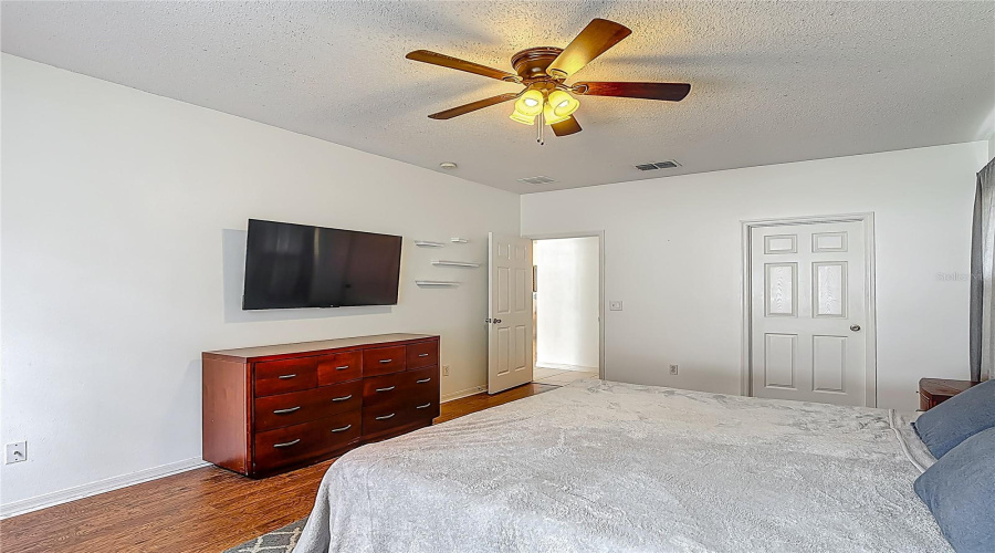 DAVENPORT, Florida 33837, 3 Bedrooms Bedrooms, ,2 BathroomsBathrooms,Residential,For Sale,SIGMUND,MFRO6298592