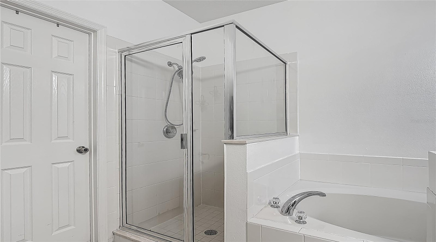 DAVENPORT, Florida 33837, 3 Bedrooms Bedrooms, ,2 BathroomsBathrooms,Residential,For Sale,SIGMUND,MFRO6298592
