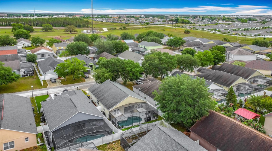 DAVENPORT, Florida 33837, 3 Bedrooms Bedrooms, ,2 BathroomsBathrooms,Residential,For Sale,SIGMUND,MFRO6298592