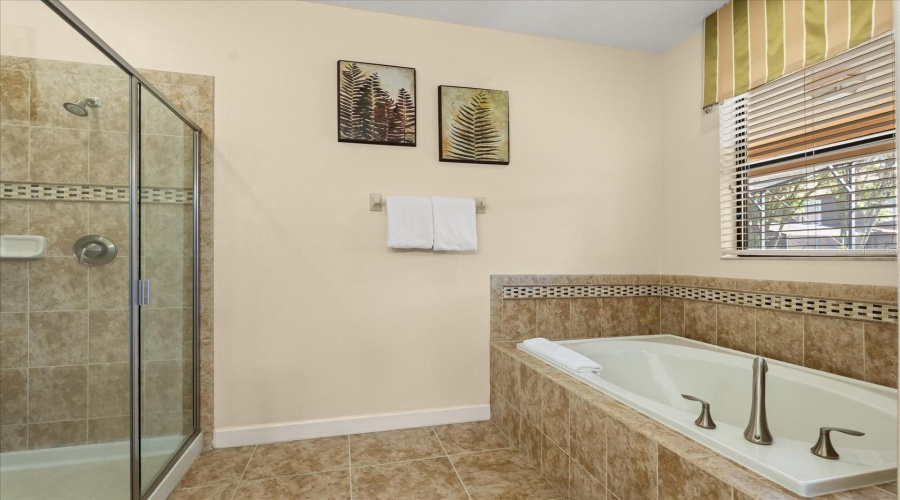 DAVENPORT, Florida 33896, 7 Bedrooms Bedrooms, ,5 BathroomsBathrooms,Residential,For Sale,THUNDERBIRD,MFRO6296418