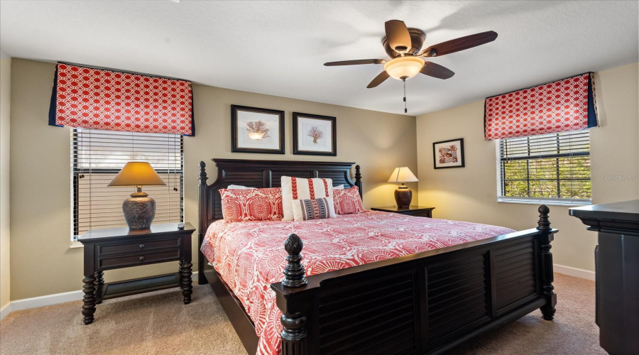 DAVENPORT, Florida 33896, 7 Bedrooms Bedrooms, ,5 BathroomsBathrooms,Residential,For Sale,THUNDERBIRD,MFRO6296418
