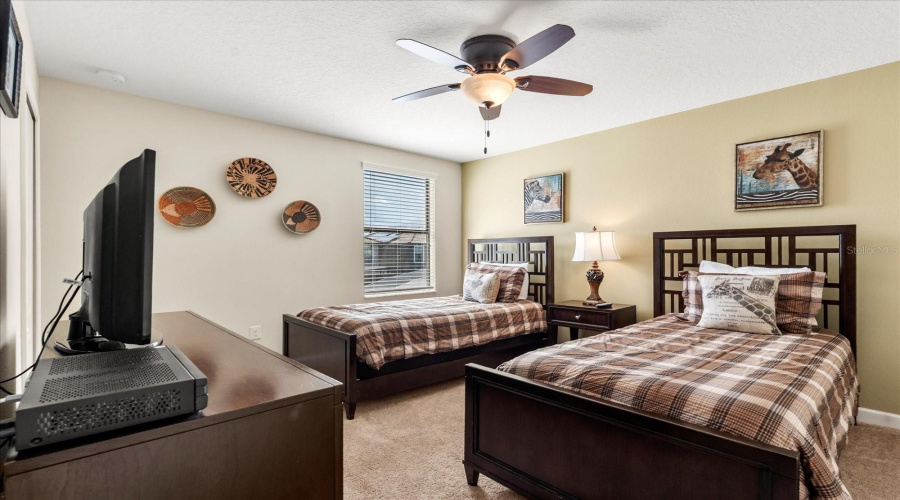 DAVENPORT, Florida 33896, 7 Bedrooms Bedrooms, ,5 BathroomsBathrooms,Residential,For Sale,THUNDERBIRD,MFRO6296418