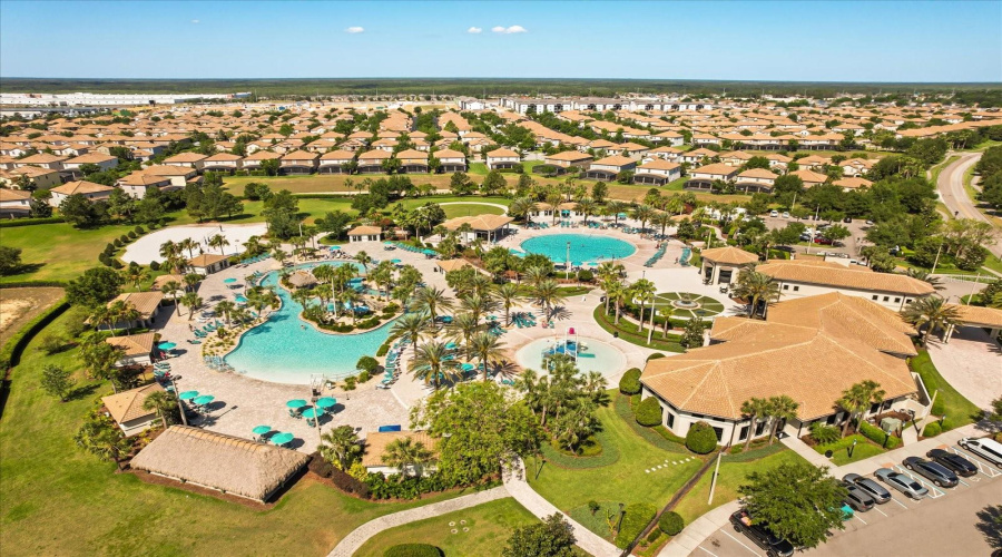 DAVENPORT, Florida 33896, 7 Bedrooms Bedrooms, ,5 BathroomsBathrooms,Residential,For Sale,THUNDERBIRD,MFRO6296418