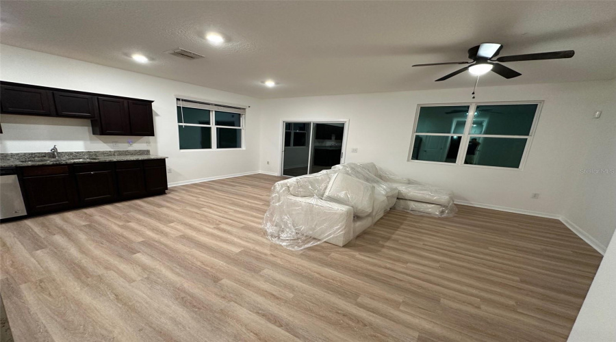 Davenport, Florida 33837, 3 Bedrooms Bedrooms, ,2 Bathroomsbathrooms,Residential,For Sale,Madison,Mfro6300503